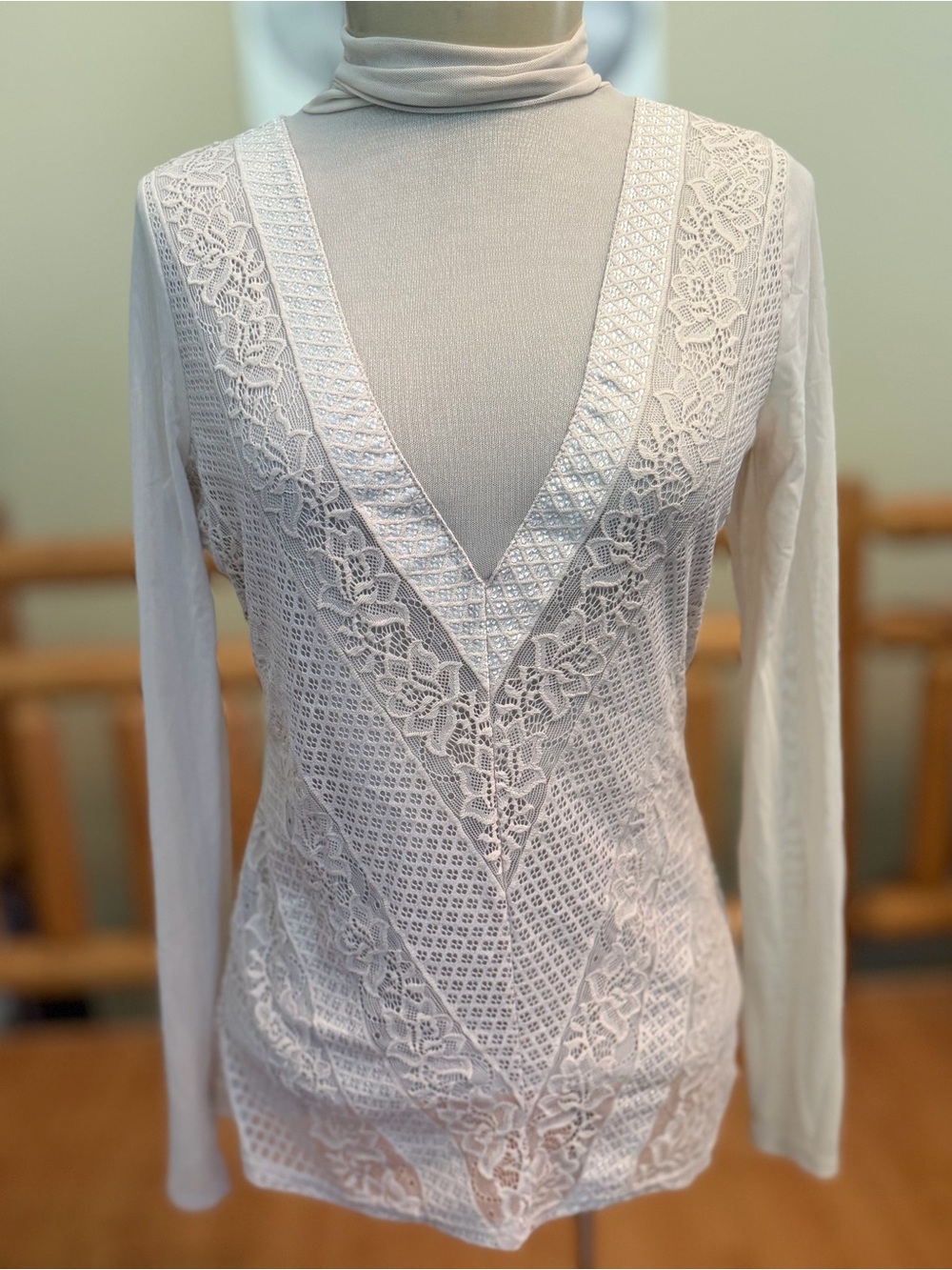 Guess Lace V-Neck Long Sleeve Top - Cream